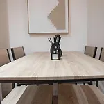 Penthouse - Sleeps 8 - Skyline View شقة ليدز