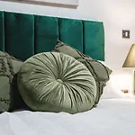 Penthouse - Sleeps 8 - Skyline View شقة ليدز