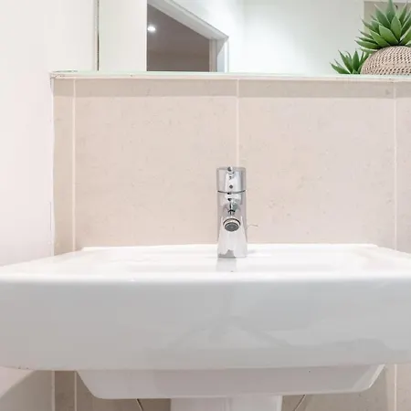 公寓 Penthouse - Sleeps 8 - Skyline View