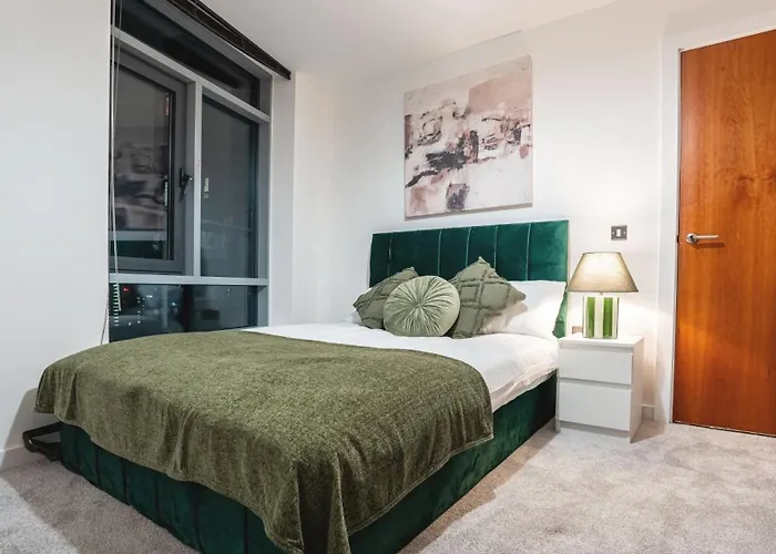 Penthouse - Sleeps 8 - Skyline View 公寓