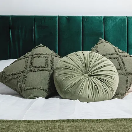 Penthouse - Sleeps 8 - Skyline View *